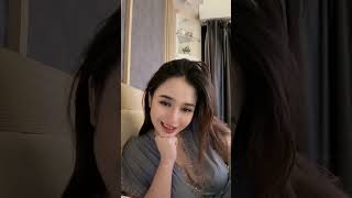 Download lagu Nukeardla pakai baju tidur transparan  mp3