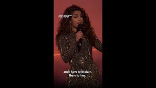 Download lagu Priyanka Chopra SAVAGELY ROASTS Nick Jonas! #JonasBrothersFamilyRoast mp3