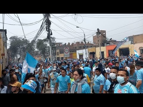 "Caravana del Extremo Celeste 2021" Barra: Extremo Celeste &bull; Club: Sporting Cristal