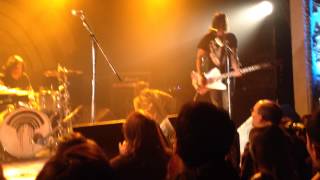 Die Mannequin Saved by Strangers