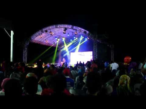 Dikoyak Waktu Live - Ronnie Hussein