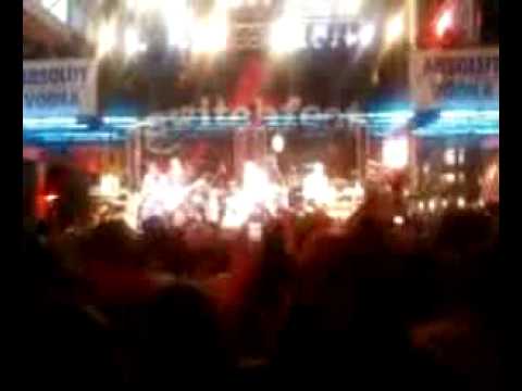Switchfoot @ Fourth Street Live - Dare You to Move