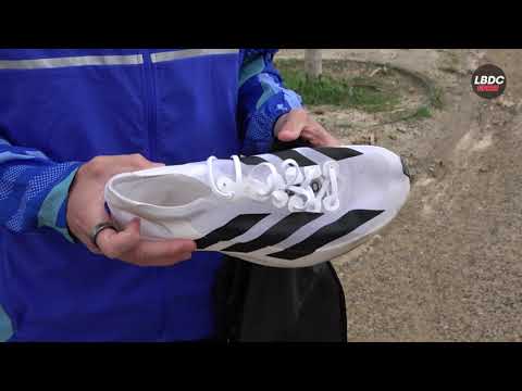 Así quedaron las adidas secretas de Carlos Mayo tras la media de Valencia