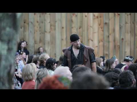 "Stacy's Mom" at the Renaissance Faire