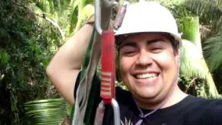 preview picture of video 'Zip Lining Through the Jungle of Belize'