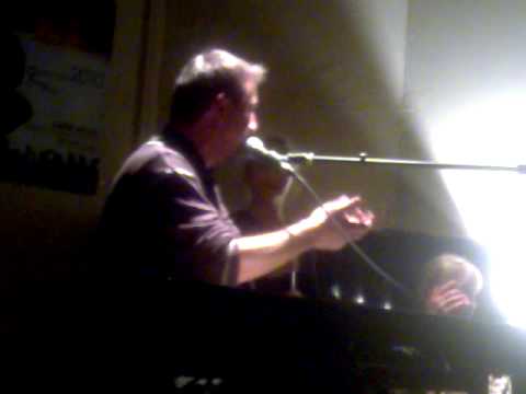 Raduno Marco Masini 9/01/10...Marco racconta una barzelletta ahahahah