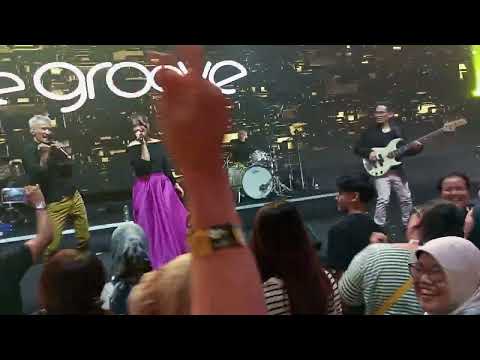 The Groove feat Tiara Effendy - Satu Mimpiku (live)
