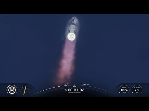 Starship launch and Super Heavy landing, 26 August 2025