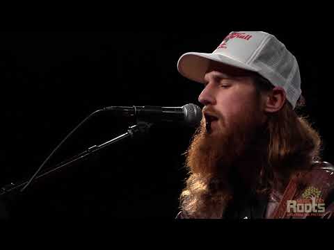 Alex Williams "Pay No Mind"