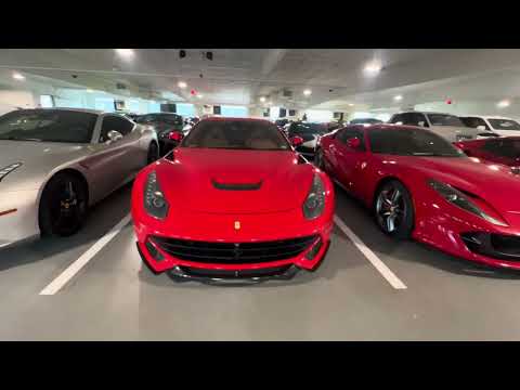 Ferrari F12 Berlinetta (2014) - Exterior, Interior and Start Up!