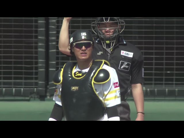 【ファーム】ホークスの育成ルーキー・大友宗 走者の動きを見逃さず正確な送球で盗塁阻止‼  2025年4月8日 福岡ソフトバンクホークス 対 広島東洋カープ