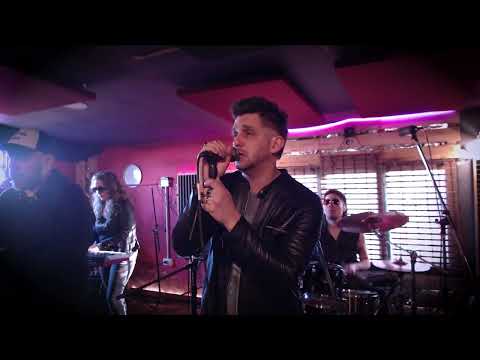 The Hot Rockers - EL PÁJARO VIO EL CIELO Y SE VOLO -(VERSION)-Los Auténticos Decadentes 