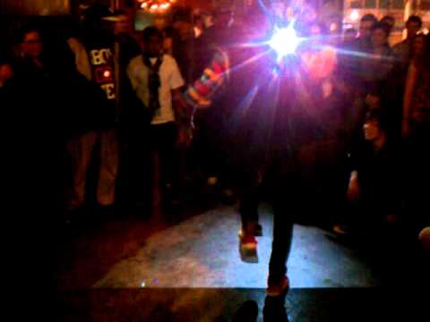 Dance Battle - 1.3gp