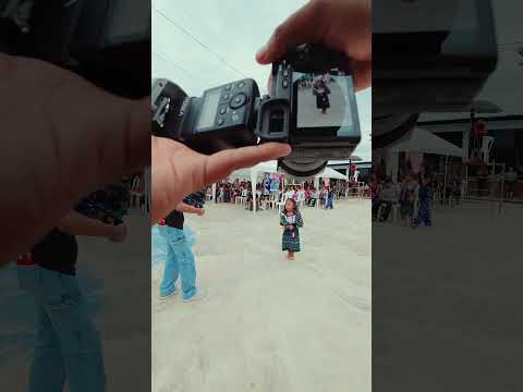 Tomando fotos en la elección de "Reina Infantil" en San Pedro Cutzan, Chicacao Suchitepéquez .......