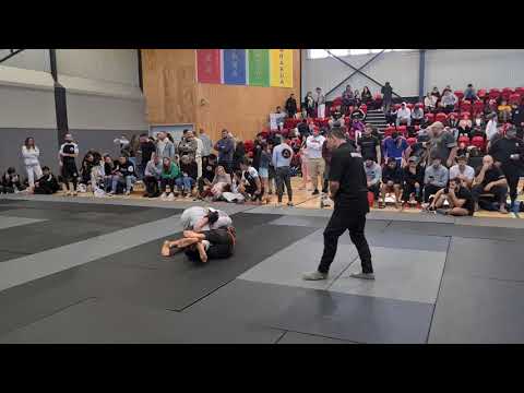 Gi, anton vs Toby Gibb - Sorriso bjj , Wellington Regionals