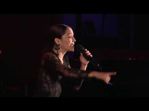 Nunca Es Suficiente (Cumbia) (Live from Hollywood Bowl) - Natalia Lafourcade