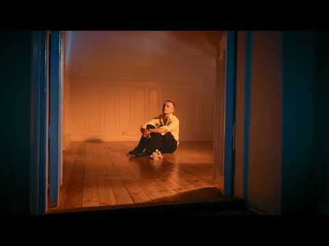 lille Caesar - prestekrage (lille mann) (Performance video)