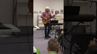 Robyn Hitchcock &quot;1970 in Aspic&quot; en concert à la Médiathèque de Saint Amand les Eaux