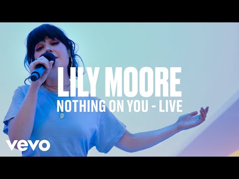 Lily Moore - Nothing On You (Live | Vevo DSCVR)