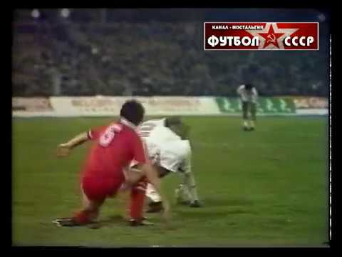 1990 Dnepr (Dnepropetrovsk) - SL Benfica (Portugal) 0-3, Champions Cup, 1/4 finals