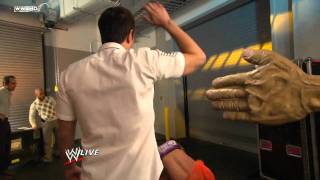 Raw- Raw guest star Johnny Knoxville gives Zack Ryder an unusual hand