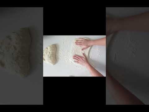 EASY Homemade French Bread Recipe #baking #easyrecipe #diy #homemade