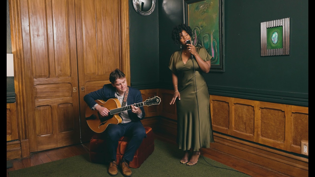 Promotional video thumbnail 4 for New York Wedding Singers | Aurora Sonnet