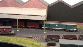 preview picture of video 'Mayfield Street, A 2mm Scale Model Railway'