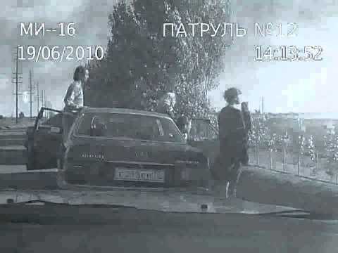 Ρωσικό αυτοκίνητο της αστυνομίας καταγράφει UFO.mp4
