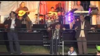 preview picture of video 'John Lazarou karaoke at Paniyiri 2009'
