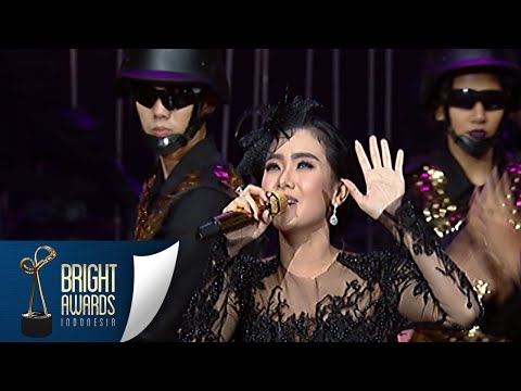 Cita Citata 'Sakitnya Tuh Disini' Menggebrak Panggung [Bright Awards] [8 Maret 2016]