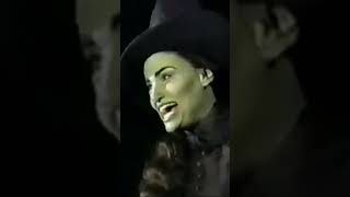 Idina Menzel singing defying gravity on the late show  #broadwaymusical #broadway #musical