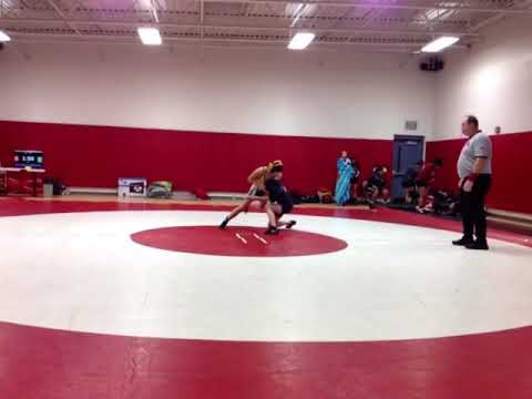 Gabriela Lemos wrestling