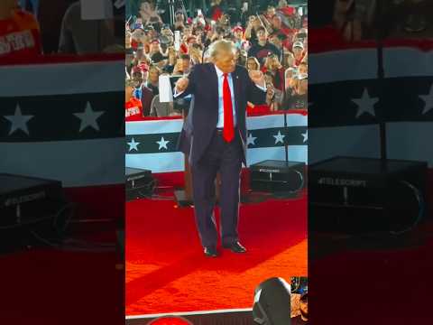 Donald Trump Dancing 🤩🤩 #donaldtrump #dancing #trump #trump2024 ##shorts #reels #usa #fyp #viral
