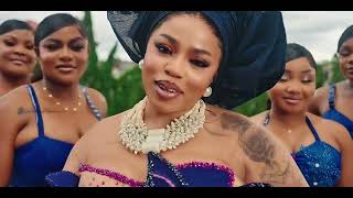 Video zu 'Mon Homme' ansehen