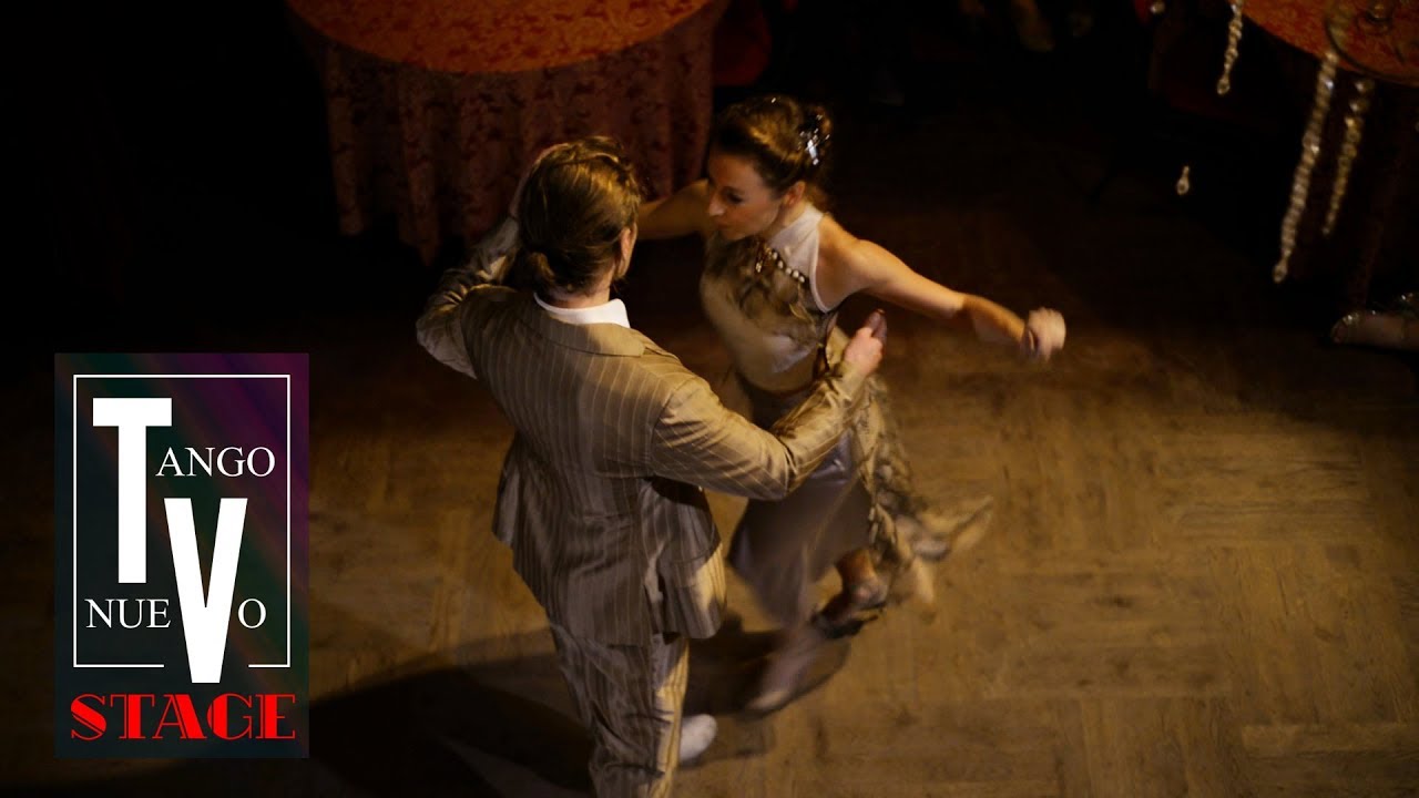 Video thumbnail for Mila Vigdorova & Tymoteusz Ley - tango performance at "La Luna" 3/4