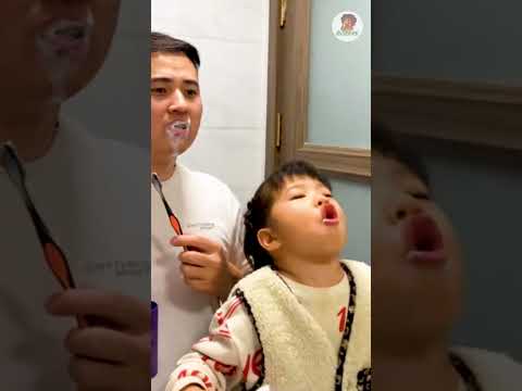 Dạy Bố Súc Miệng Nhưng Cái Kết Khiến Bố Đứng Hình