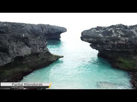 indahnya Pantai Mandorak, Sumba Barat Daya