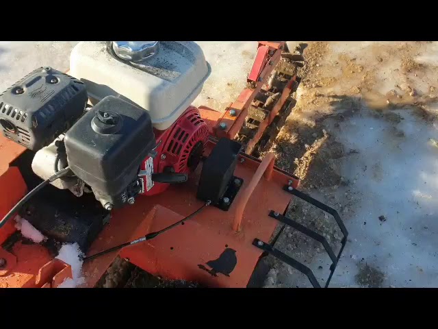 763670 Chain excavator