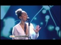 Leona Lewis & the Big C choir performing RUN (Live) Stand up the Cancer 2012