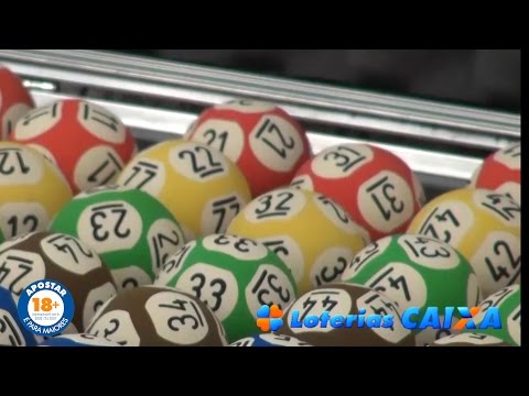 How are the balls used in the lottery made?