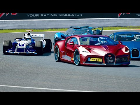 Williams F1 2004 vs Bugatti Hypercars at Silverstone GP