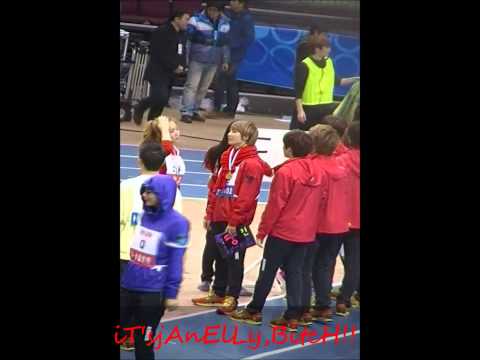 120108 Sistar Soyou and the boyfriend Shuffling @ Idol Athletic Championship
