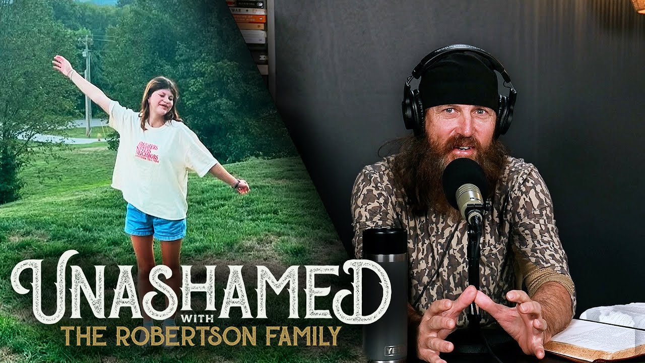 Ep 1012 | Mia Announced Her Return to Jesus with a Piano & Jase Was Wrecked