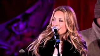 Sheryl Crow &amp; The Thieves - &quot;Long Road Home&quot; (Christmas in Rockefeller Center)