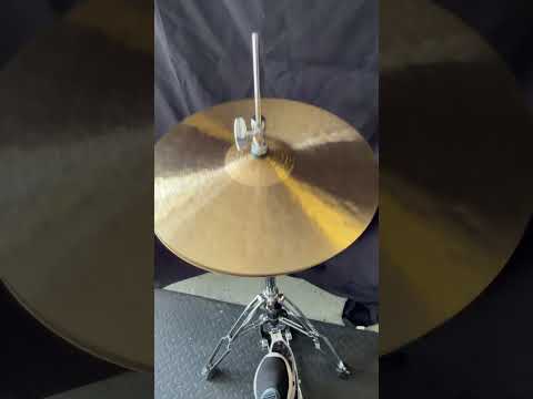 Paiste Signature Traditionals Medium Light Hi-Hats 14” (923g / 1231g) | Matching 2022 Pair | Includes MyCymbal.com Certificate image 12