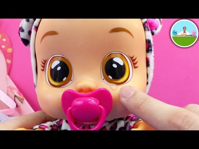 Vídeo relacionado con BEBÉS LLORONES LÁGRIMAS MÁGICAS CHARMZ Mini Muñecas Sorpresa coleccionables 8 muñecas bebé con Charms para Personalizar Niños de 3 en adelante