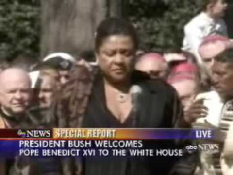 Kathleen Battle (sop) & Nancy Allen (harp) perform the Our Father (great sound)