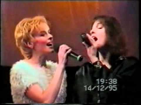 IVETA A IVANA BARTOŠOVÁ-S LÁSKOU (TRUE LOVE)-LIVE