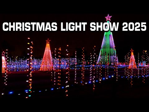 Amazing Christmas Light Show 2025 with Top Christmas Songs 🎄 Christmas Lights ❄️ Christmas Ambience